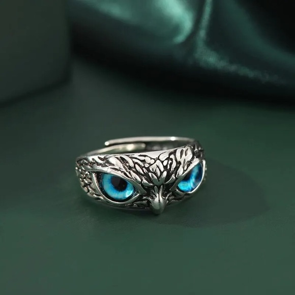 Owl Blue Eyes Adjustable Ring - Picture 3 of 6